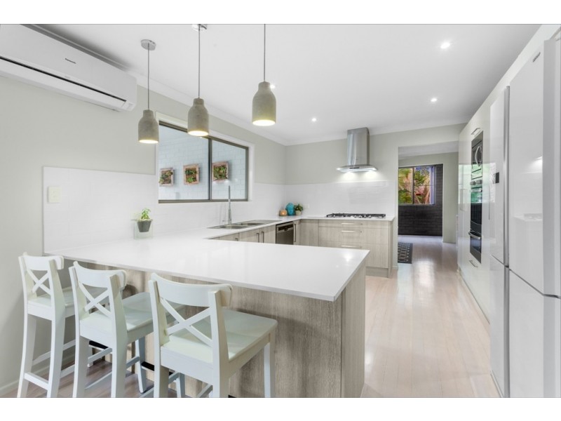 25 Nicholas Street, Mcdowall QLD 4053