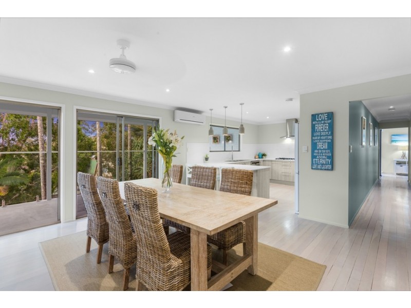 25 Nicholas Street, Mcdowall QLD 4053