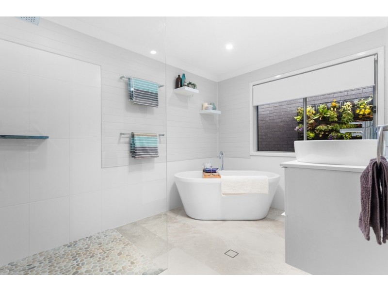 25 Nicholas Street, Mcdowall QLD 4053