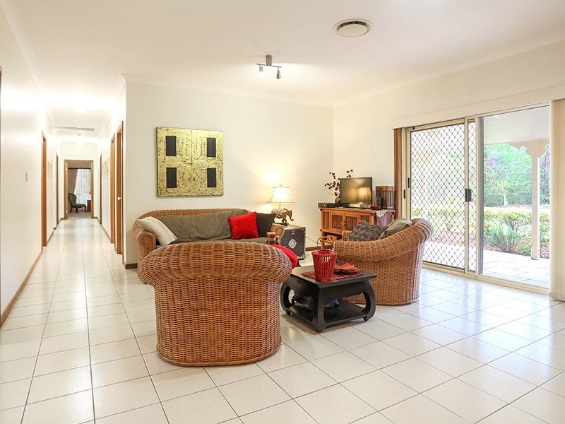 26 Hidden Valley Drive, Eatons Hill QLD 4037