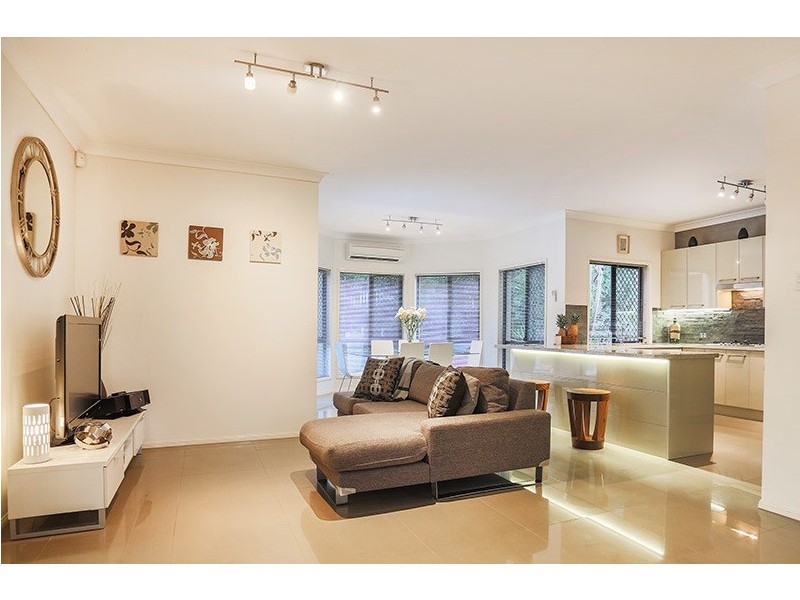 23 Aquarius Place, Bridgeman Downs QLD 4035