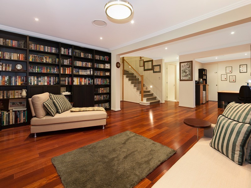 3 Leo Place, Bridgeman Downs QLD 4035