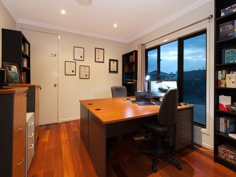3 Leo Place, Bridgeman Downs QLD 4035