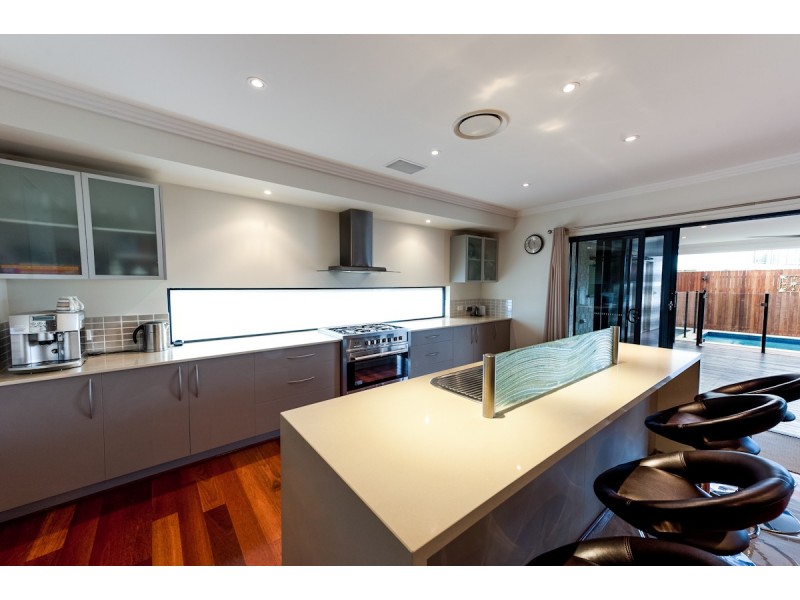 3 Leo Place, Bridgeman Downs QLD 4035