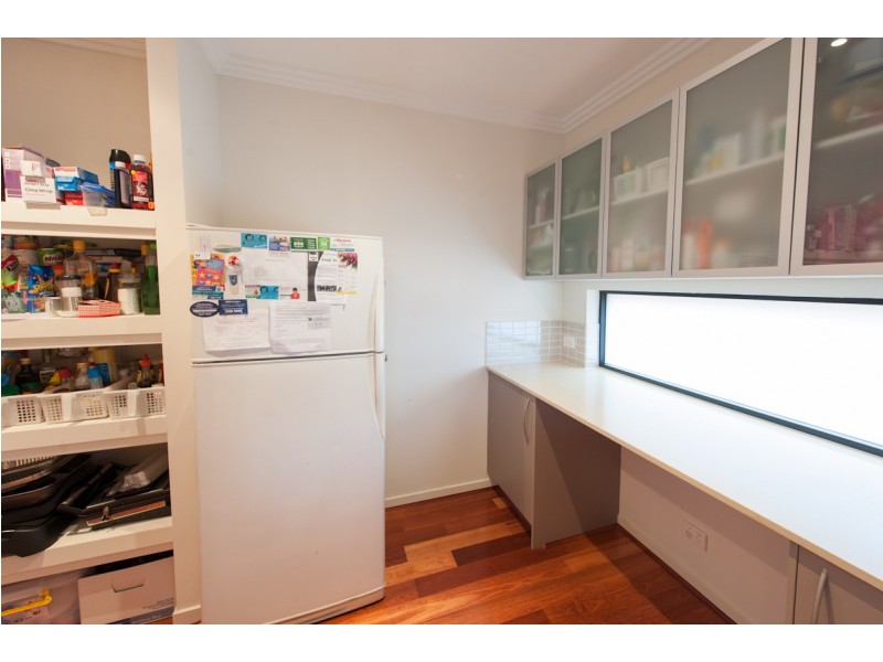 3 Leo Place, Bridgeman Downs QLD 4035