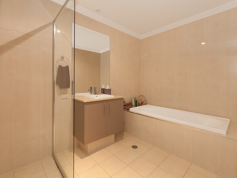 3 Leo Place, Bridgeman Downs QLD 4035