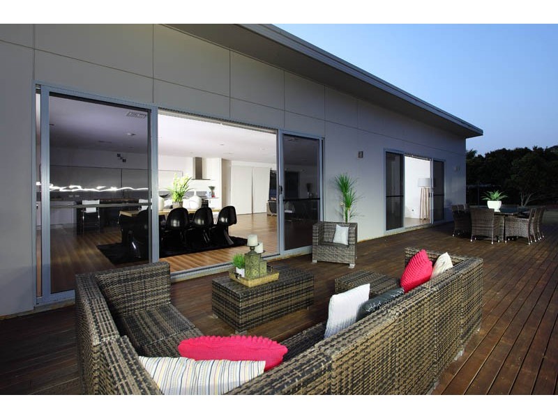 24 Priestley Road, Bridgeman Downs QLD 4035