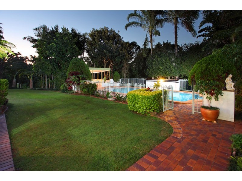 245 Graham Road, Bridgeman Downs QLD 4035