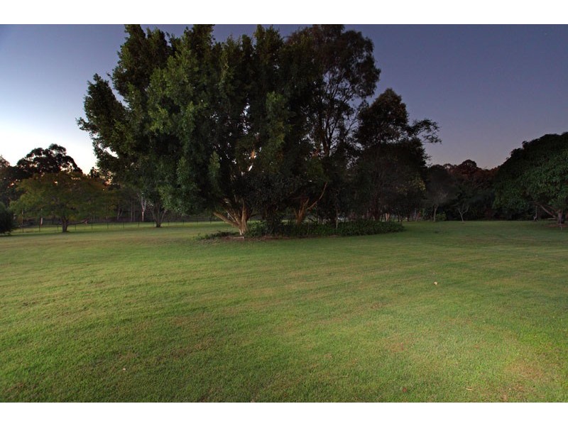 245 Graham Road, Bridgeman Downs QLD 4035