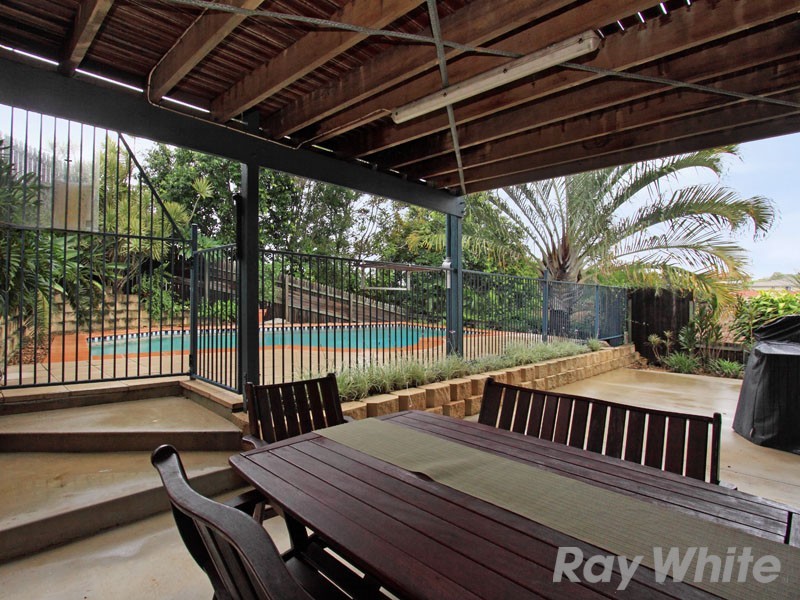 6 Meilland Court, Eatons Hill QLD 4037