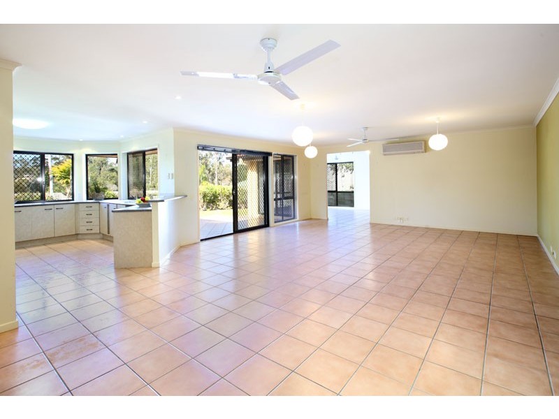 6 Sellers Place, Mcdowall QLD 4053