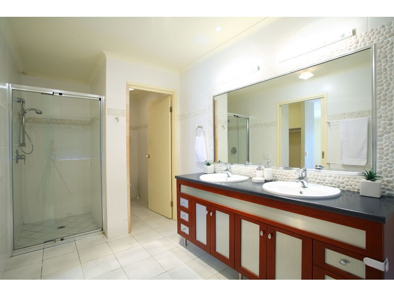 6 Sellers Place, Mcdowall QLD 4053