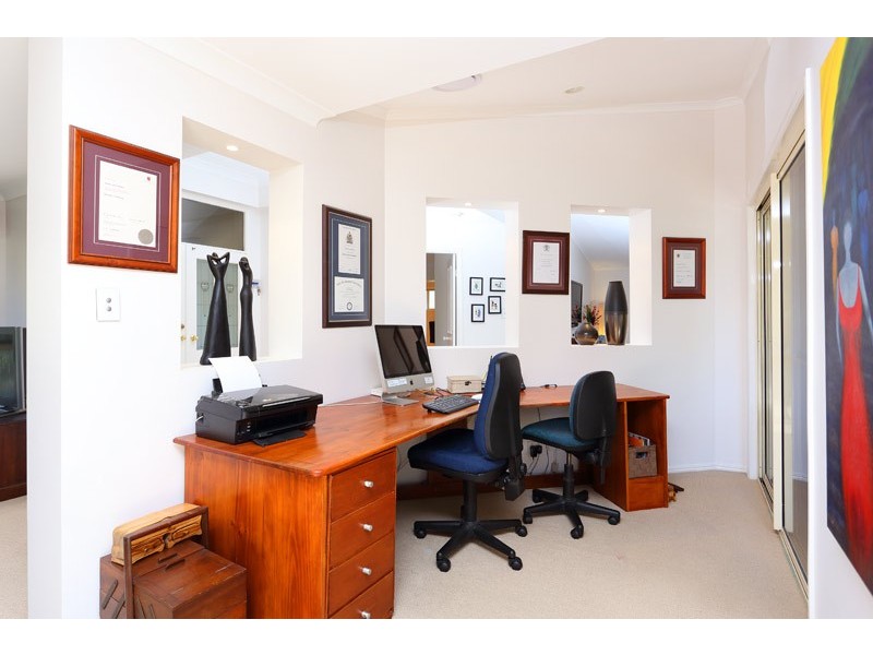 2 Sellers Place, Mcdowall QLD 4053