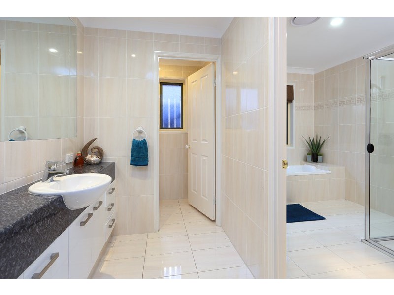 2 Sellers Place, Mcdowall QLD 4053