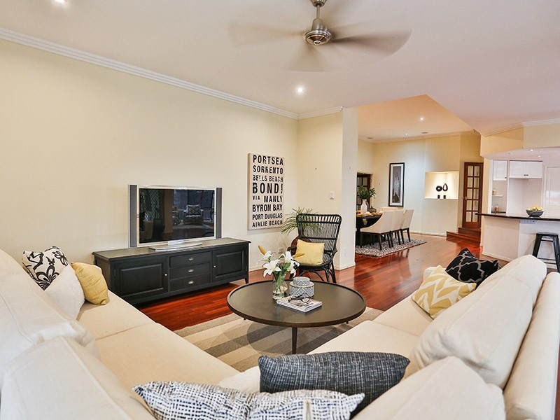 24 Dicaprio Circuit, Bridgeman Downs QLD 4035