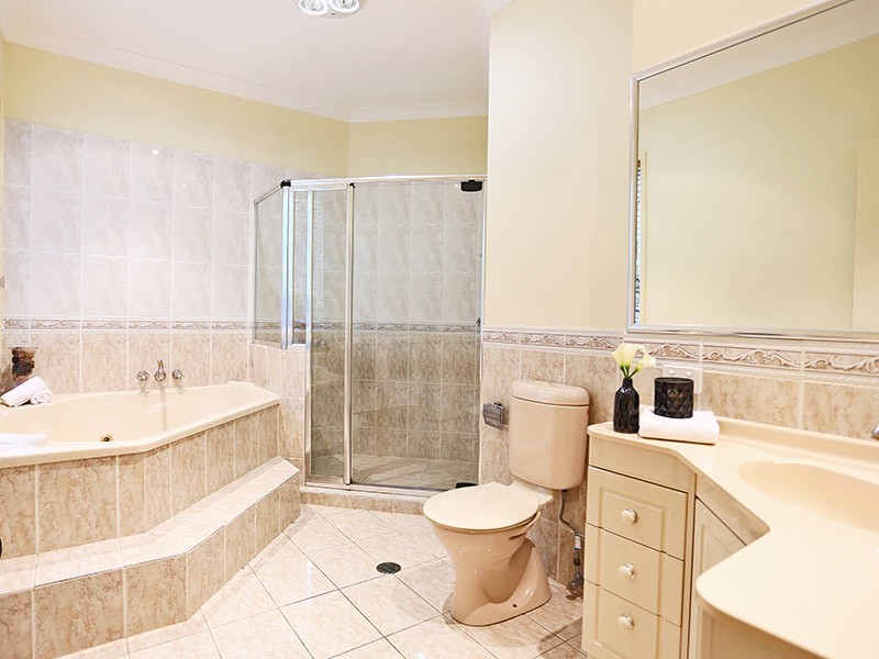 24 Dicaprio Circuit, Bridgeman Downs QLD 4035