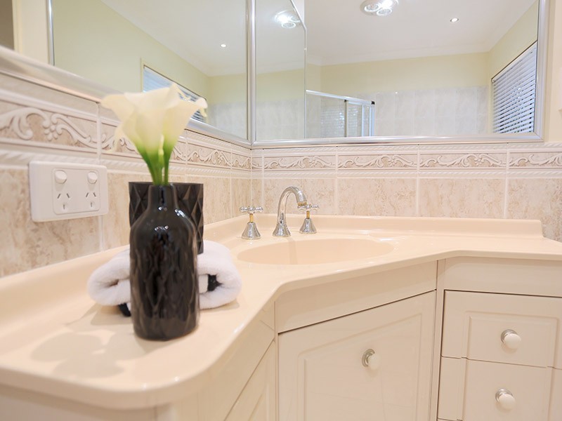 24 Dicaprio Circuit, Bridgeman Downs QLD 4035