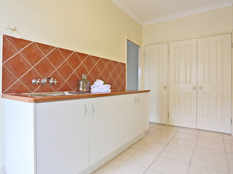 24 Dicaprio Circuit, Bridgeman Downs QLD 4035