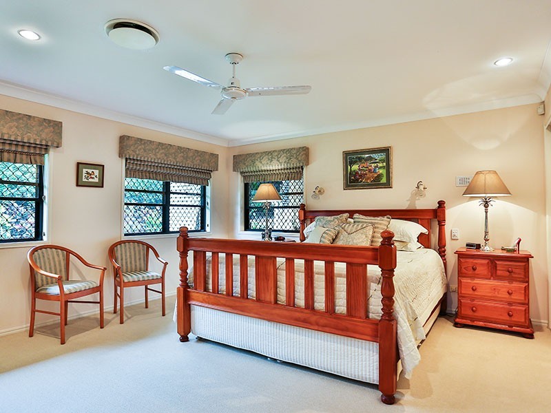 28 Alba Place, Bridgeman Downs QLD 4035