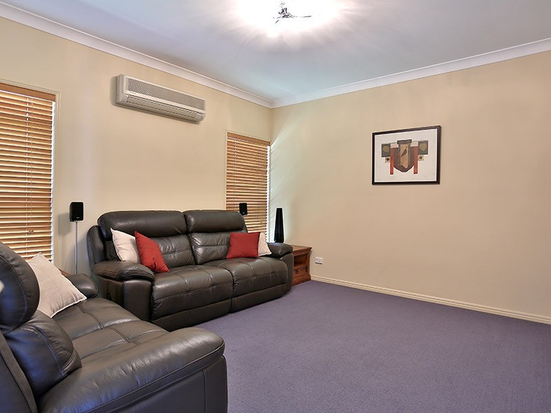 76 Casuarina Street, Bridgeman Downs QLD 4035