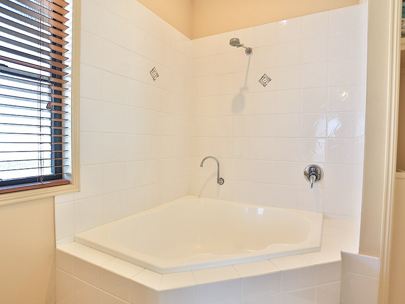 76 Casuarina Street, Bridgeman Downs QLD 4035