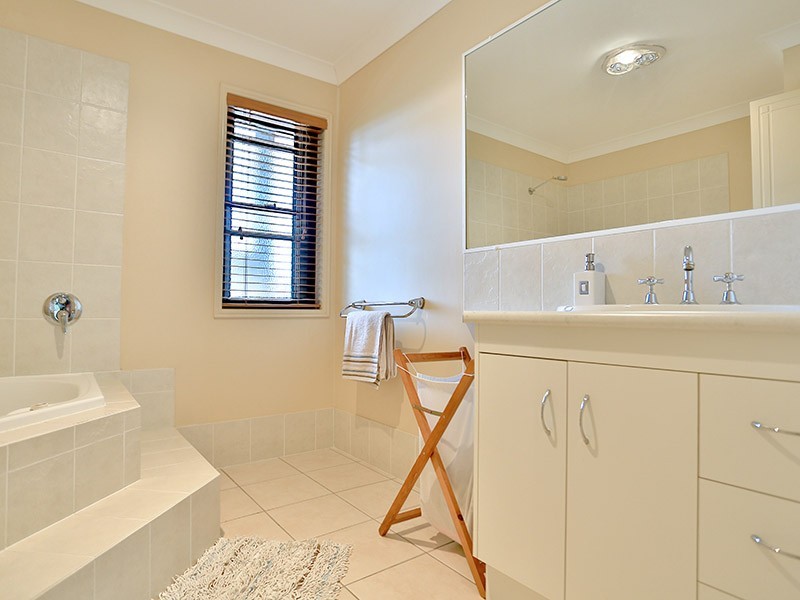 76 Casuarina Street, Bridgeman Downs QLD 4035