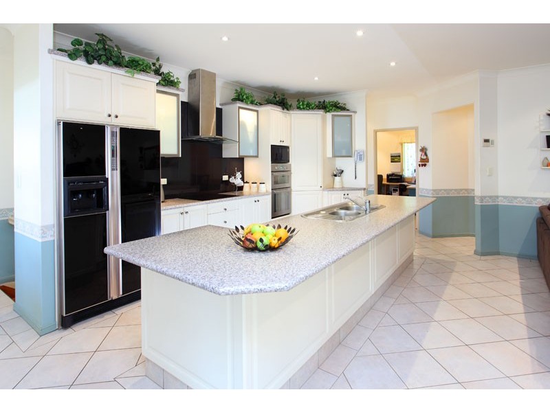 56 Oxford Crescent, Bridgeman Downs QLD 4035