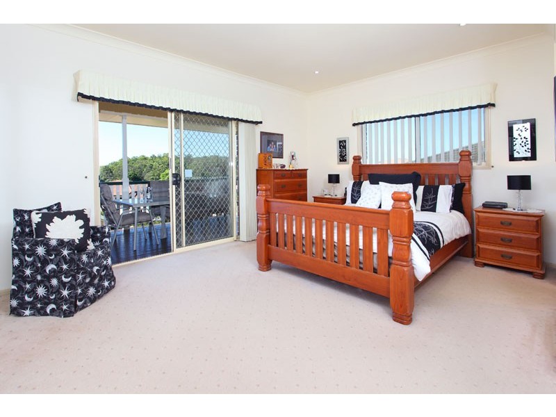 56 Oxford Crescent, Bridgeman Downs QLD 4035