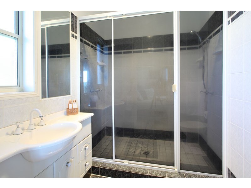 56 Oxford Crescent, Bridgeman Downs QLD 4035