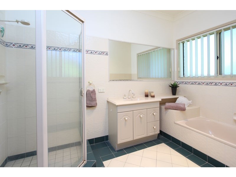 56 Oxford Crescent, Bridgeman Downs QLD 4035