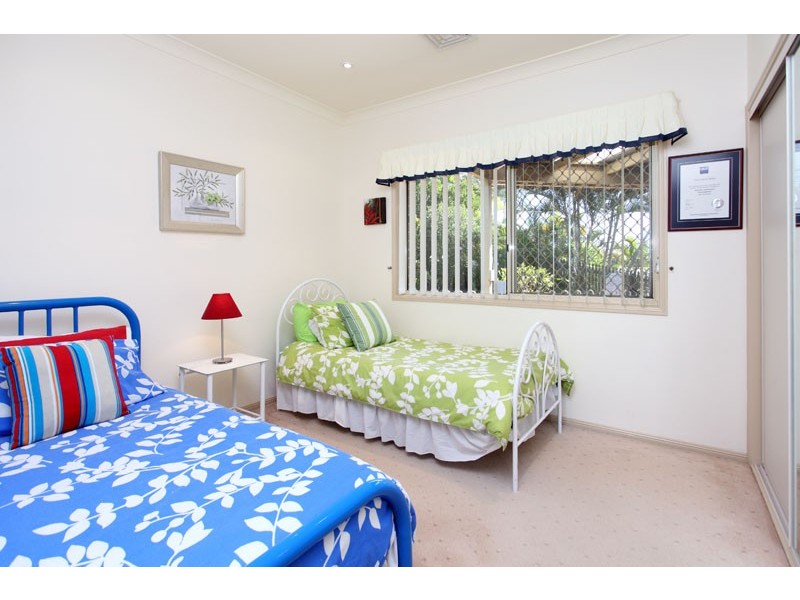 56 Oxford Crescent, Bridgeman Downs QLD 4035