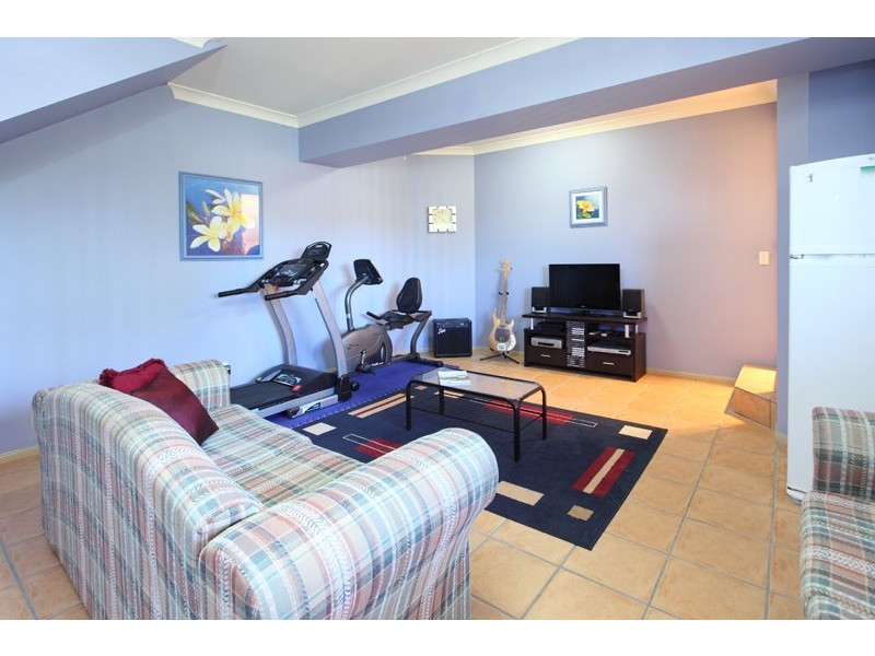 56 Oxford Crescent, Bridgeman Downs QLD 4035