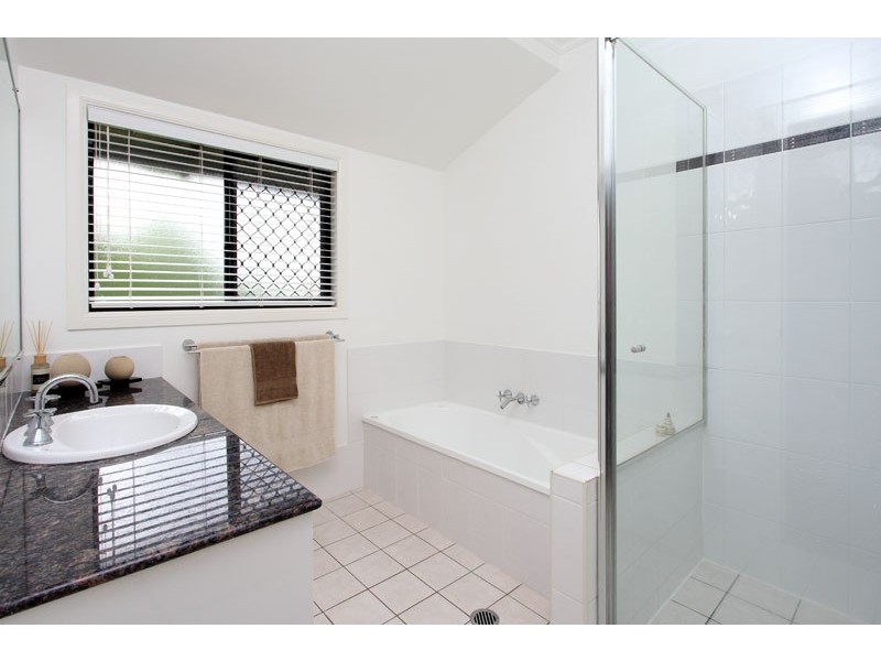 12 Ironbark Place, Bridgeman Downs QLD 4035