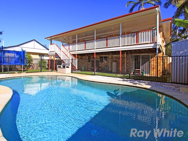 18 Devoran Street, Albany Creek QLD 4035