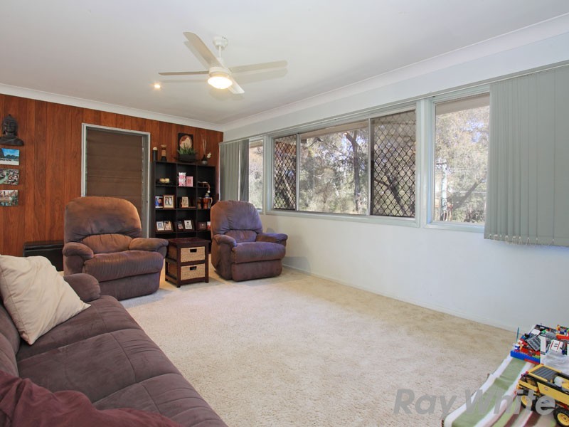 18 Devoran Street, Albany Creek QLD 4035