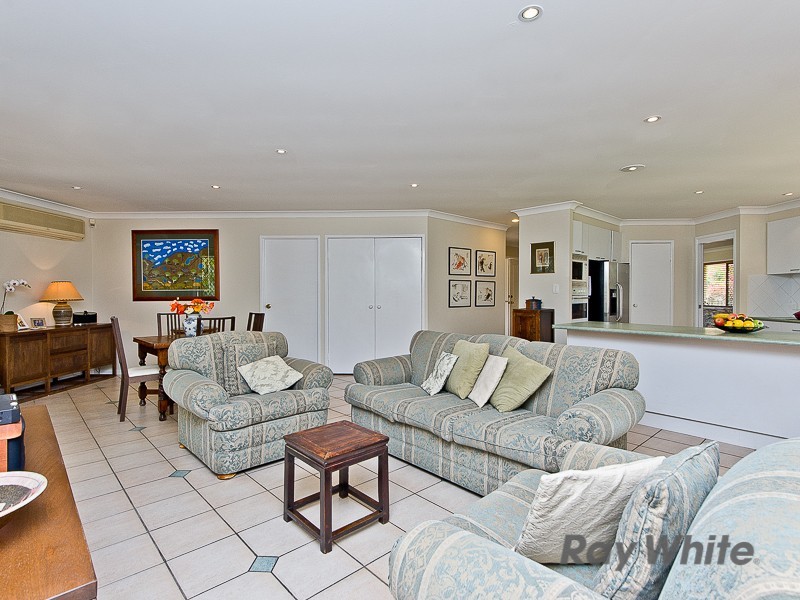 12 Solar Court, Bridgeman Downs QLD 4035