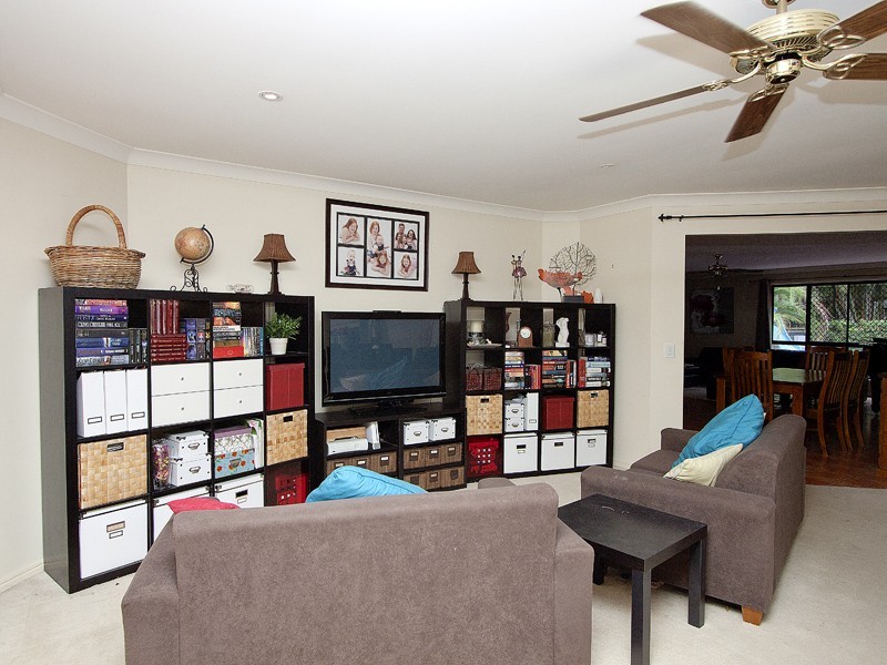 42 Lancewood Drive, Albany Creek QLD 4035