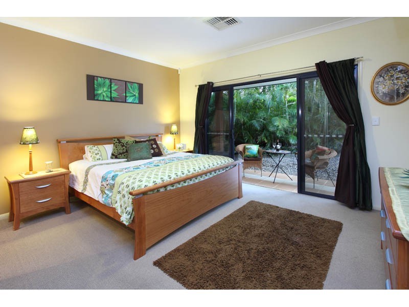 6 Travorten Drive, Bridgeman Downs QLD 4035