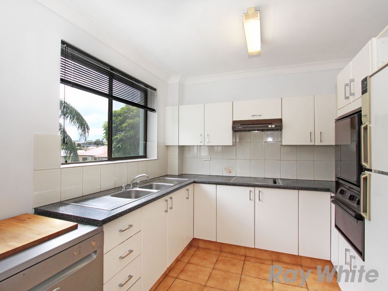 4/11 Kidston Terrace, Chermside QLD 4032