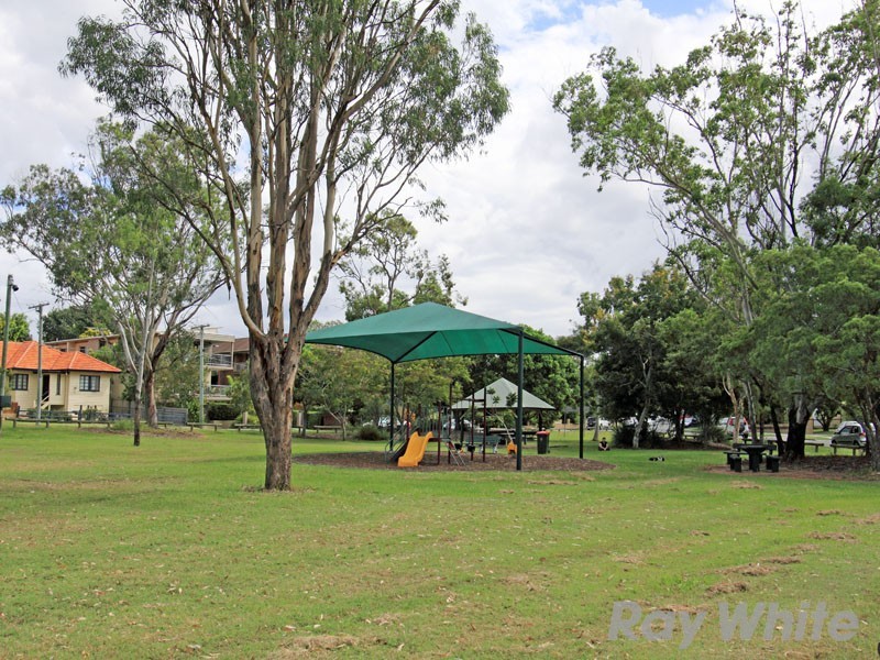 4/11 Kidston Terrace, Chermside QLD 4032