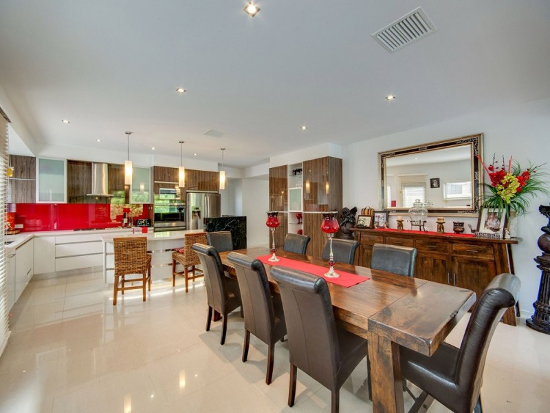90 Stringybark Drive, Chermside West QLD 4032