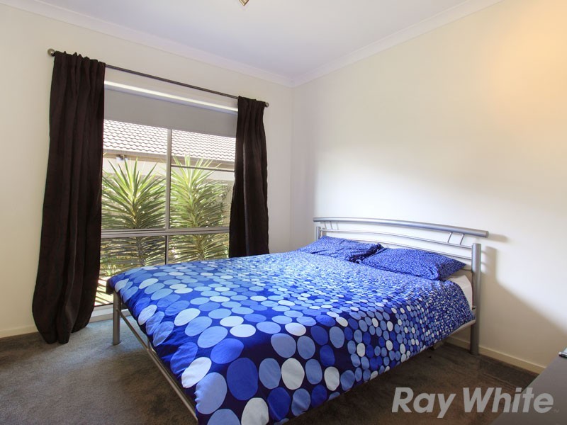 11 Booyong Place, Bridgeman Downs QLD 4035
