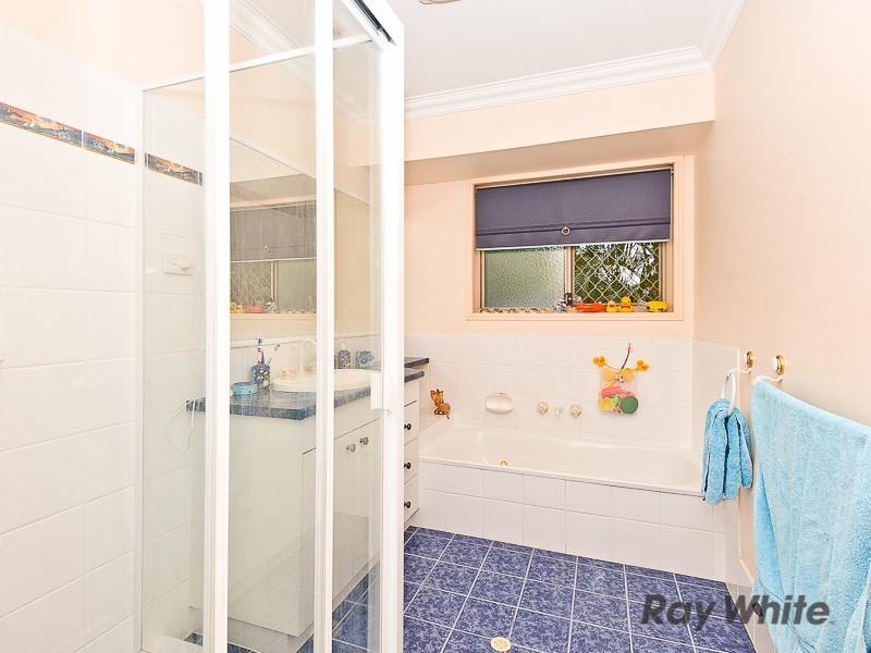 105 Voyager Circuit, Bridgeman Downs QLD 4035