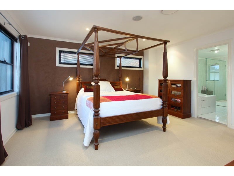 23 Palmetto Place, Bridgeman Downs QLD 4035