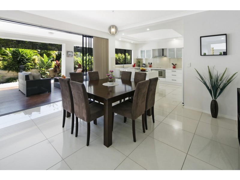 23 Cerbaia Close, Bridgeman Downs QLD 4035