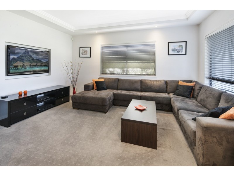 23 Cerbaia Close, Bridgeman Downs QLD 4035