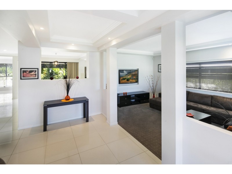 23 Cerbaia Close, Bridgeman Downs QLD 4035