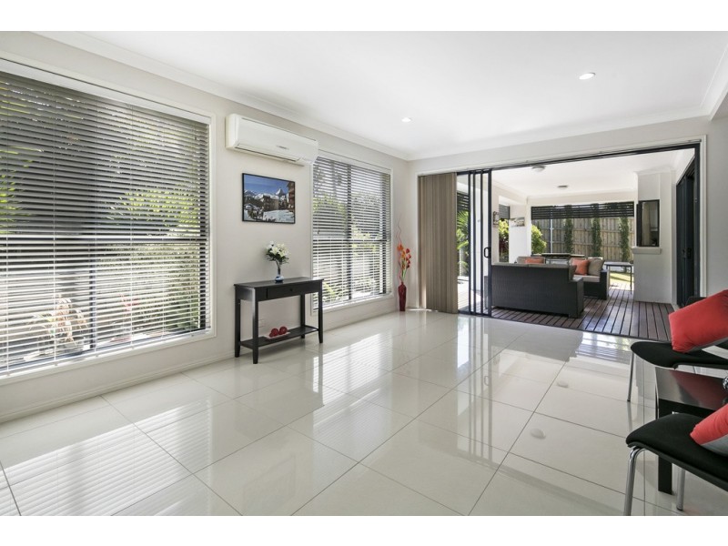 23 Cerbaia Close, Bridgeman Downs QLD 4035