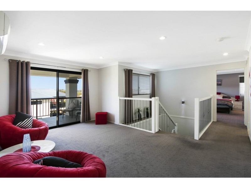 23 Cerbaia Close, Bridgeman Downs QLD 4035