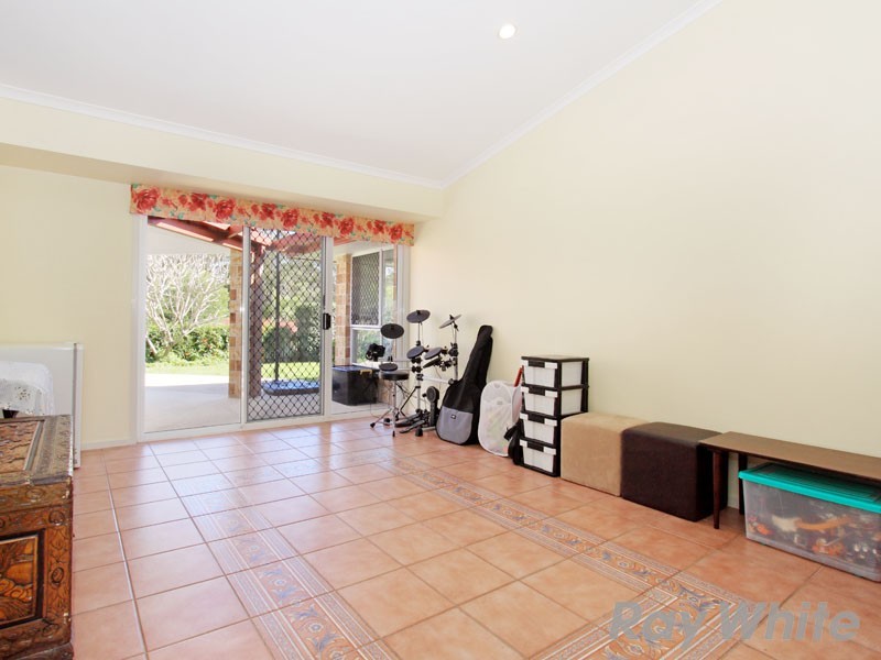 4 Gemini Place, Bridgeman Downs QLD 4035